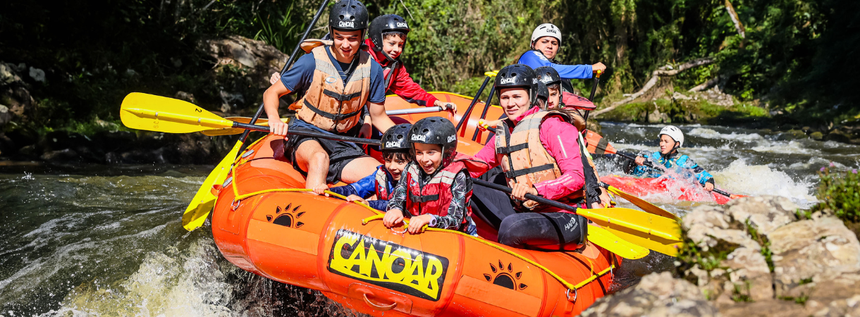 banner rafting canoar